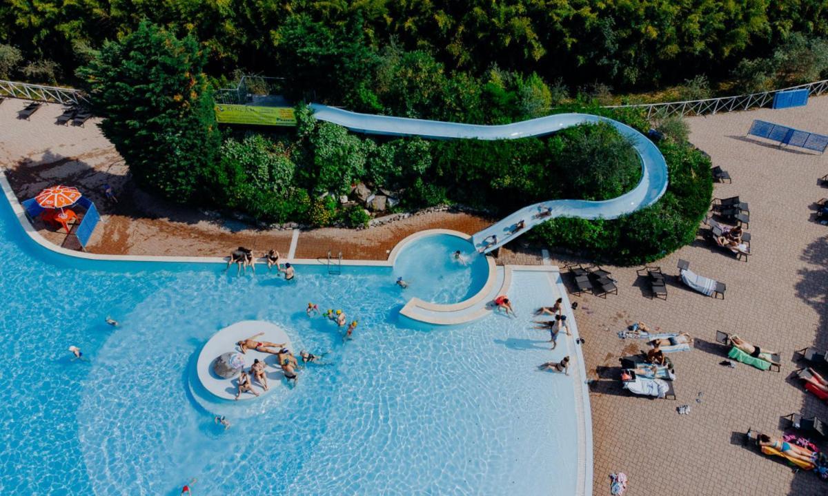 Estivo Premium Deluxe Mobile Homes On Camping Del Sole Village อีเซโอ ภายนอก รูปภาพ