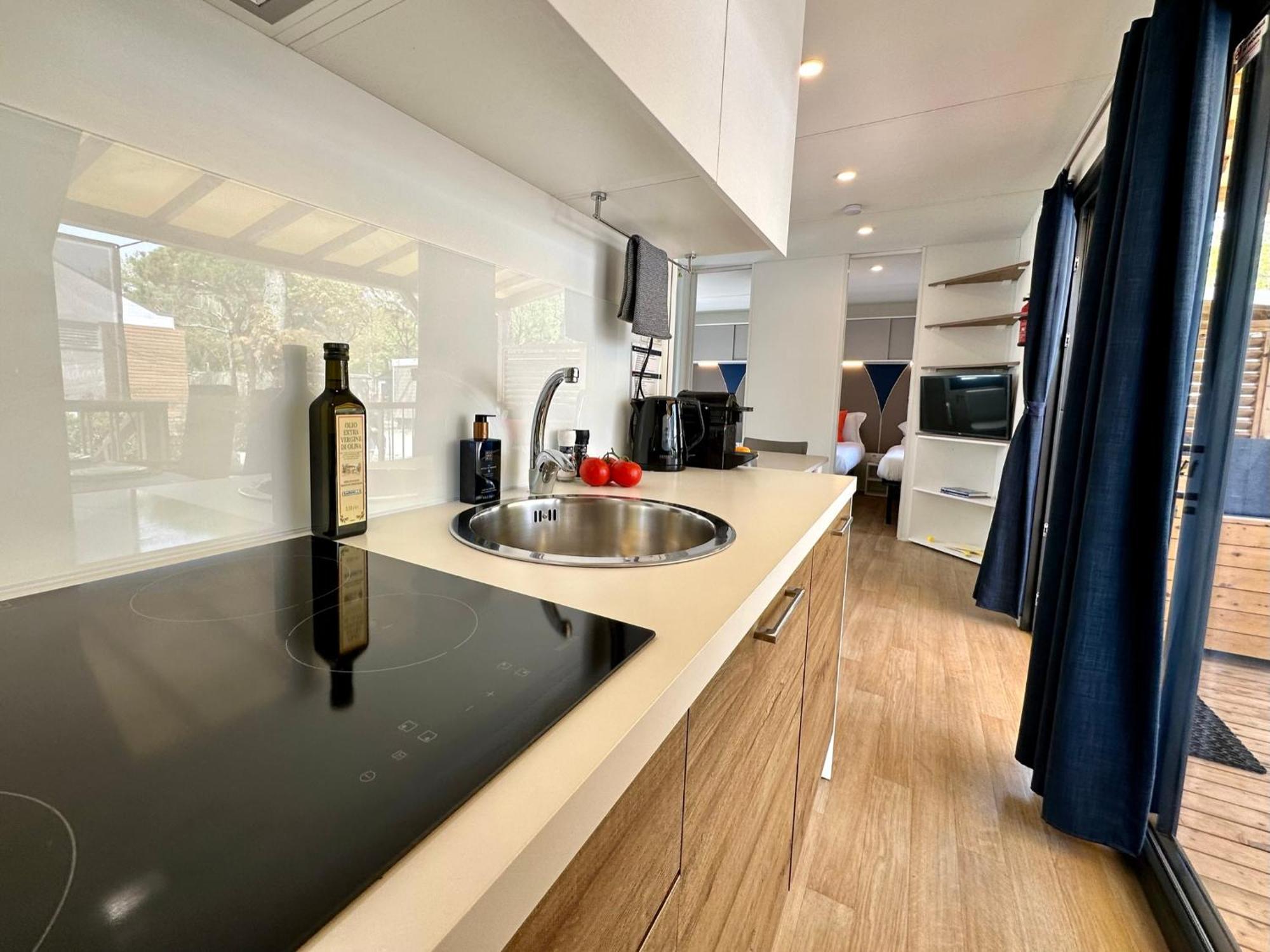 Estivo Premium Deluxe Mobile Homes On Camping Del Sole Village อีเซโอ ภายนอก รูปภาพ